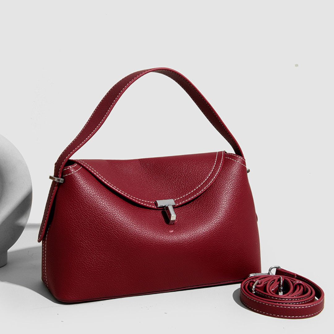 La Divine - T Handbag